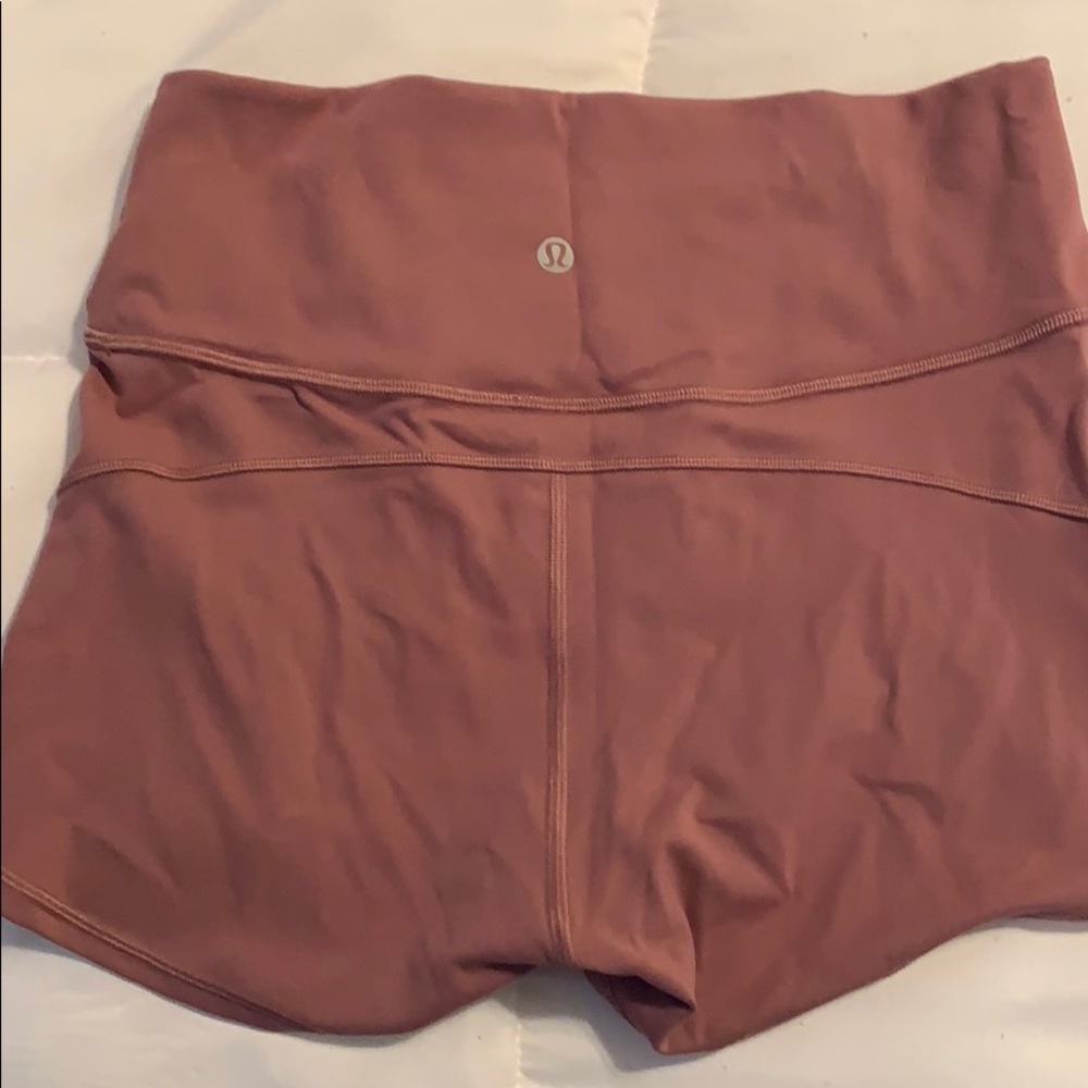 Lululemon high waisted seamless shorts